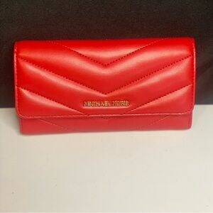 BNWT Michael Kors Jet Set Travel Red Large Trifold Quilted Wallet